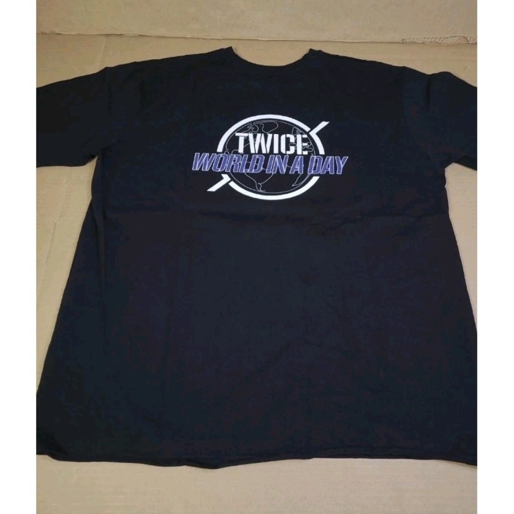 KCON  TWICE World In A Day KPOP  KCON BAND  T-shirt Merch BOXy Oversized Sz L